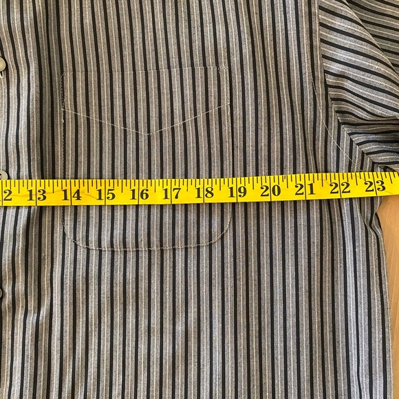 Van Heusen Shirt / L - Picture 3 of 9